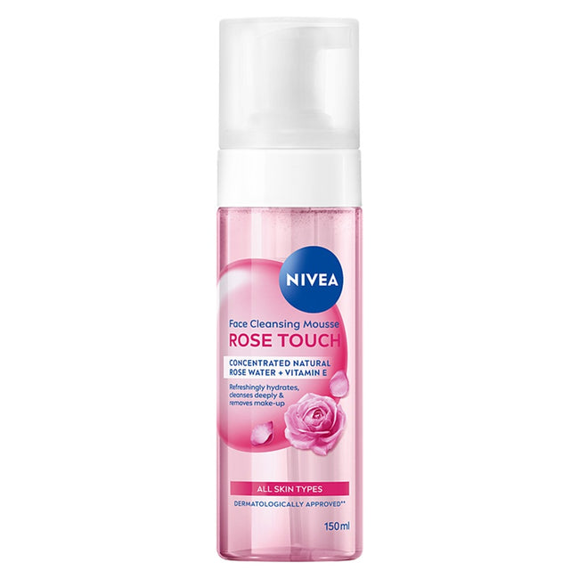 Nivea Rose Touch pianka oczyszczająca do twarzy z organiczną wodą różaną 150ml