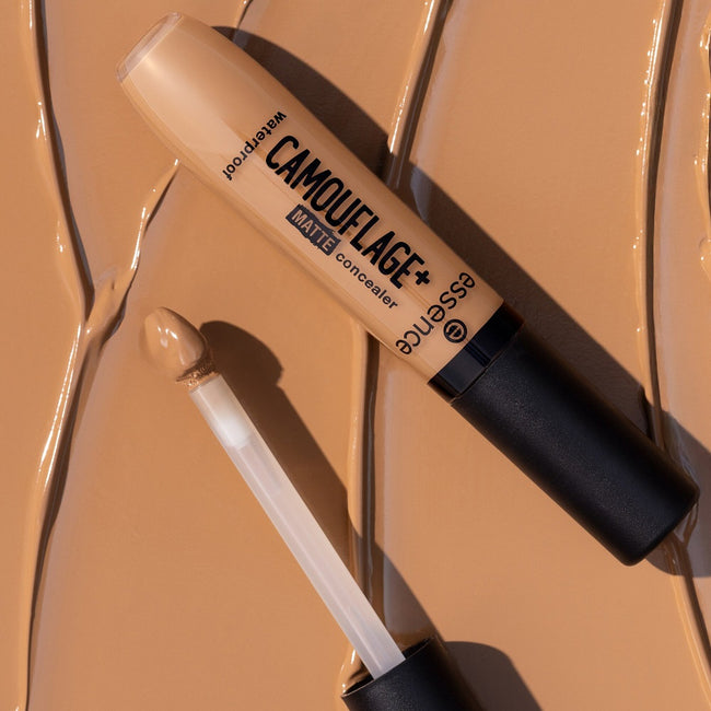 Essence Camouflage+ Matte korektor matujący