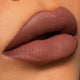 Revlon Ultra HD Matte Lip Mousse kremowa pomadka w płynie