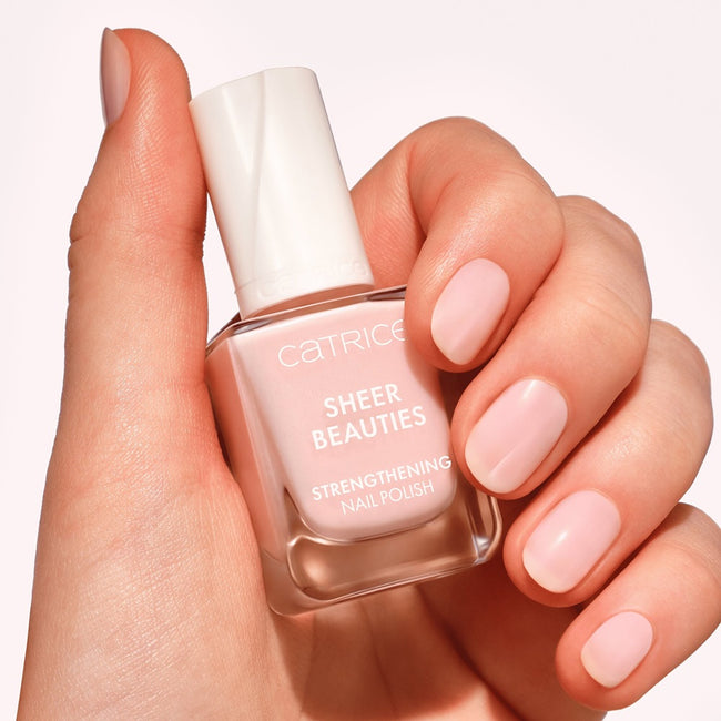 Catrice Sheer Beauties Strengthening Nail Polish wzmacniający lakier do paznokci