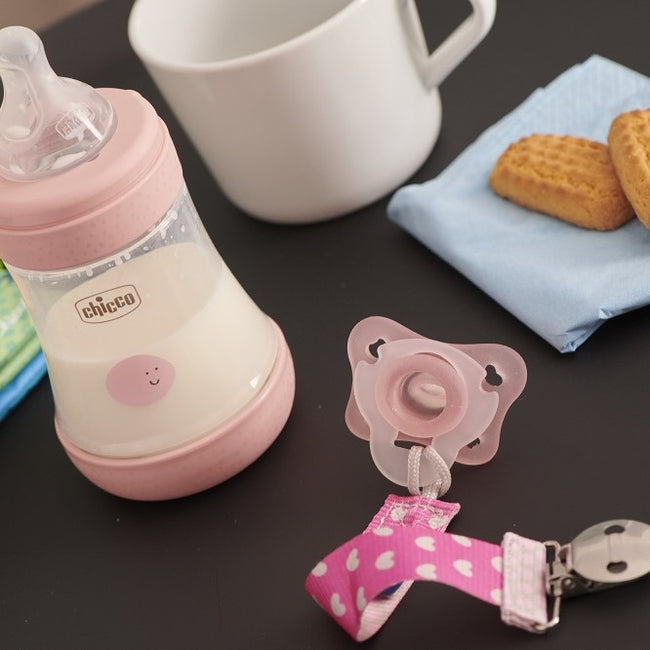 Chicco Lovely Baby Girl zestaw butelka antykolkowa Perfect 5 150ml + smoczek Physioforma Mini Soft + tasiemka do smoczka