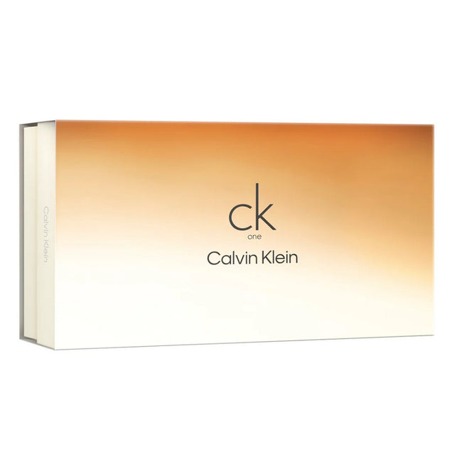 Calvin Klein CK One zestaw woda toaletowa spray 200ml + balsam do ciała 200ml + żel pod prysznic 100ml + miniatura wody toaletowej 15ml