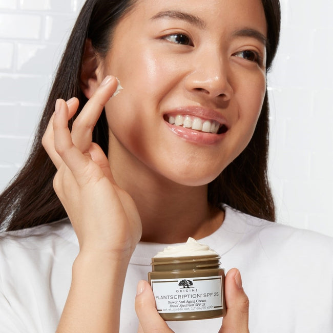 Origins Plantscription™ SPF25 Power Anti-Aging Cream krem przeciwzmarszczkowy na dzień z ekstraktem z Anogeissus 50ml