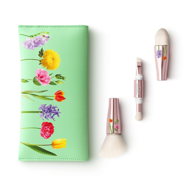 KIKO Milano Days In Bloom Flowery Brush Set zestaw wielofunkcyjny pędzel 4w1 i etui