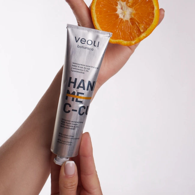 Veoli Botanica Hand Me C-Cure intensywnie nawilżający lekki krem do rąk z witaminą C 3% i pantenolem 75ml