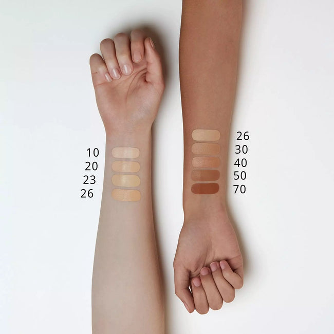 Essence Camouflage+ Matt Concealer wodoodporny korektor w płynie 10 Light Rose 5ml