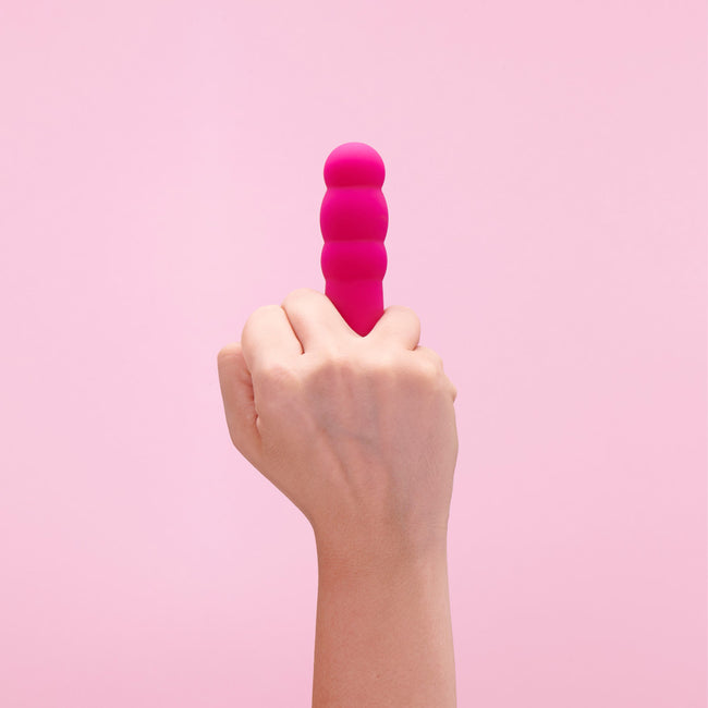 Control Velvet Secret ministymulator do stref intymnych o ergonomicznym kształcie